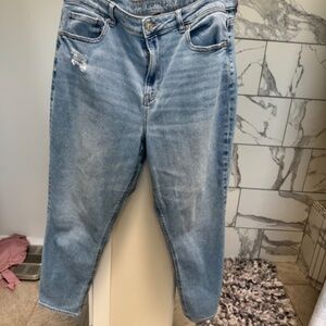 American Eagle stretch mom jean size 16